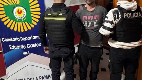 Comerciante se defendió con gas pimienta ante un asalto armado y la policía logró detener al delincuente en Eduardo Castex